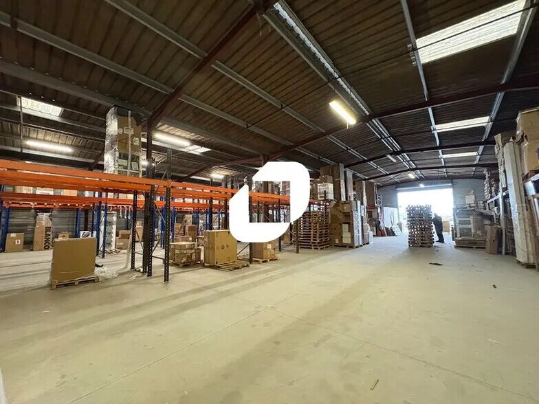 Flex in Carbon-Blanc for lease - Building Photo - Image 2 of 12