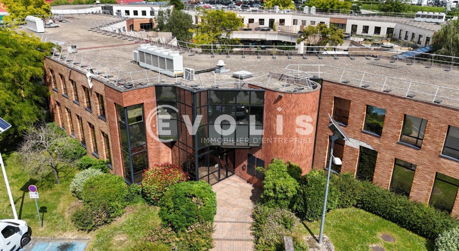 Flex in Massy for lease Building Photo- Image 1 of 13