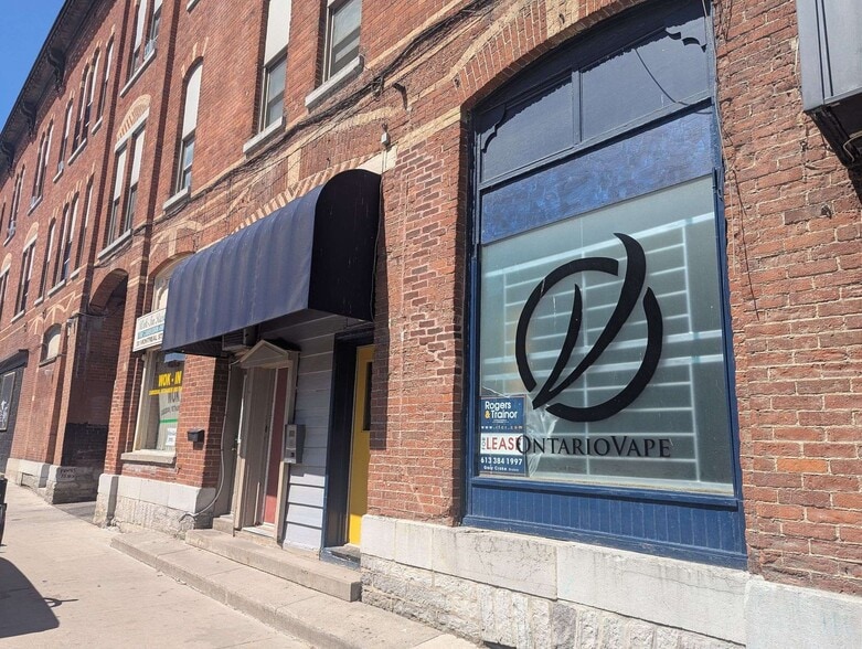 32 Montreal St, Kingston, ON for lease - Building Photo - Image 1 of 1