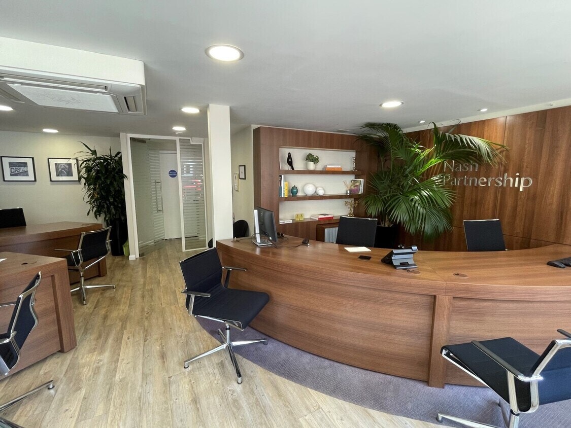 152 High St, Berkhamsted for lease Interior Photo- Image 1 of 2