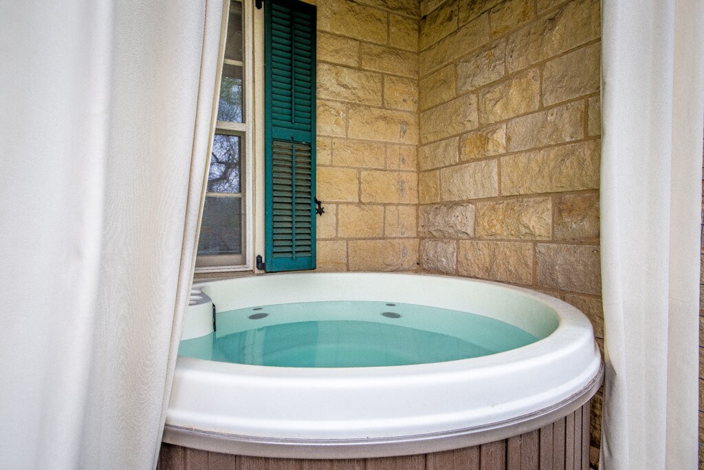 605 E Austin St, Fredericksburg, TX for sale Other- Image 1 of 1