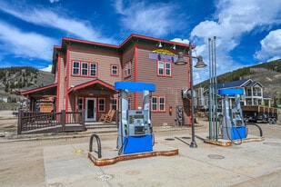 228 Elcho Ave, Crested Butte CO - Pub