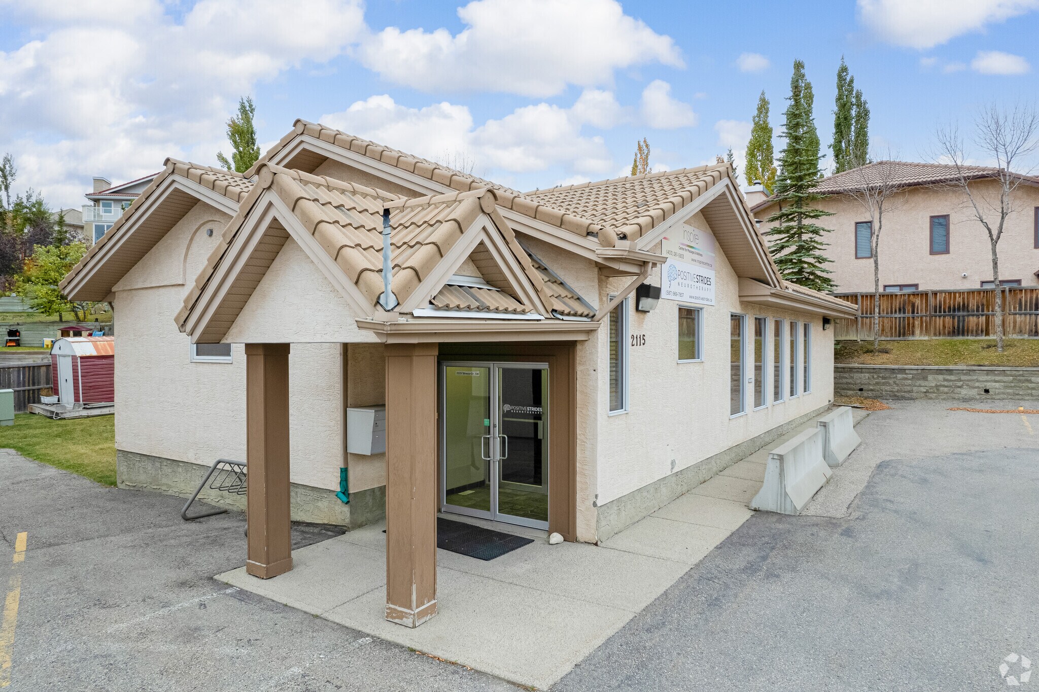 2115 Sirocco Dr SW, Calgary, AB for sale Primary Photo- Image 1 of 1