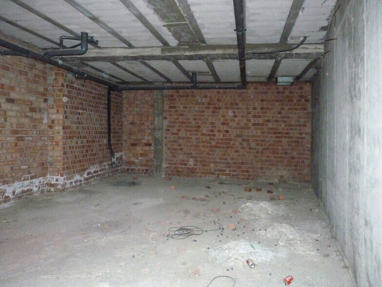 Retail in Gines, Sevilla for sale - Interior Photo - Image 2 of 7