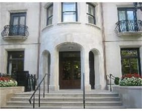 400 Commonwealth Ave, Boston, MA for lease Interior Photo- Image 1 of 17