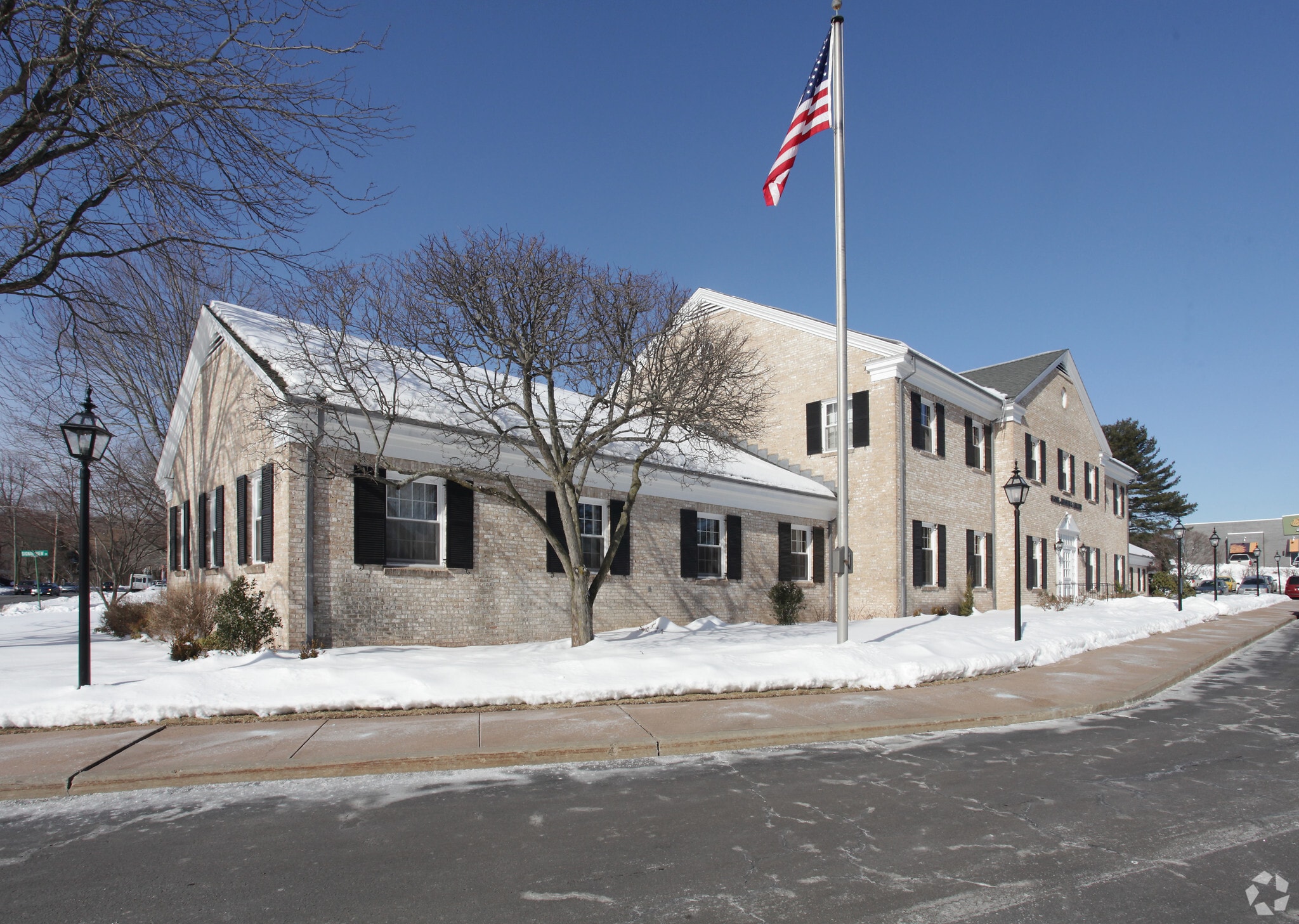 1137 Silas Deane Hwy, Wethersfield, CT for sale Primary Photo- Image 1 of 3