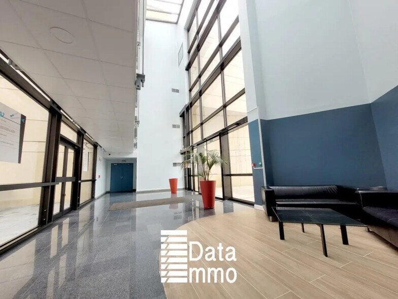 Office in Lognes for sale - Building Photo - Image 2 of 11