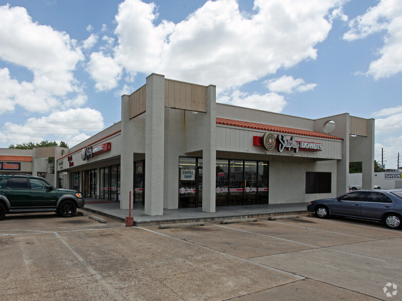 2307-2321 S Hwy 6, Houston, TX for lease - Primary Photo - Image 2 of 2