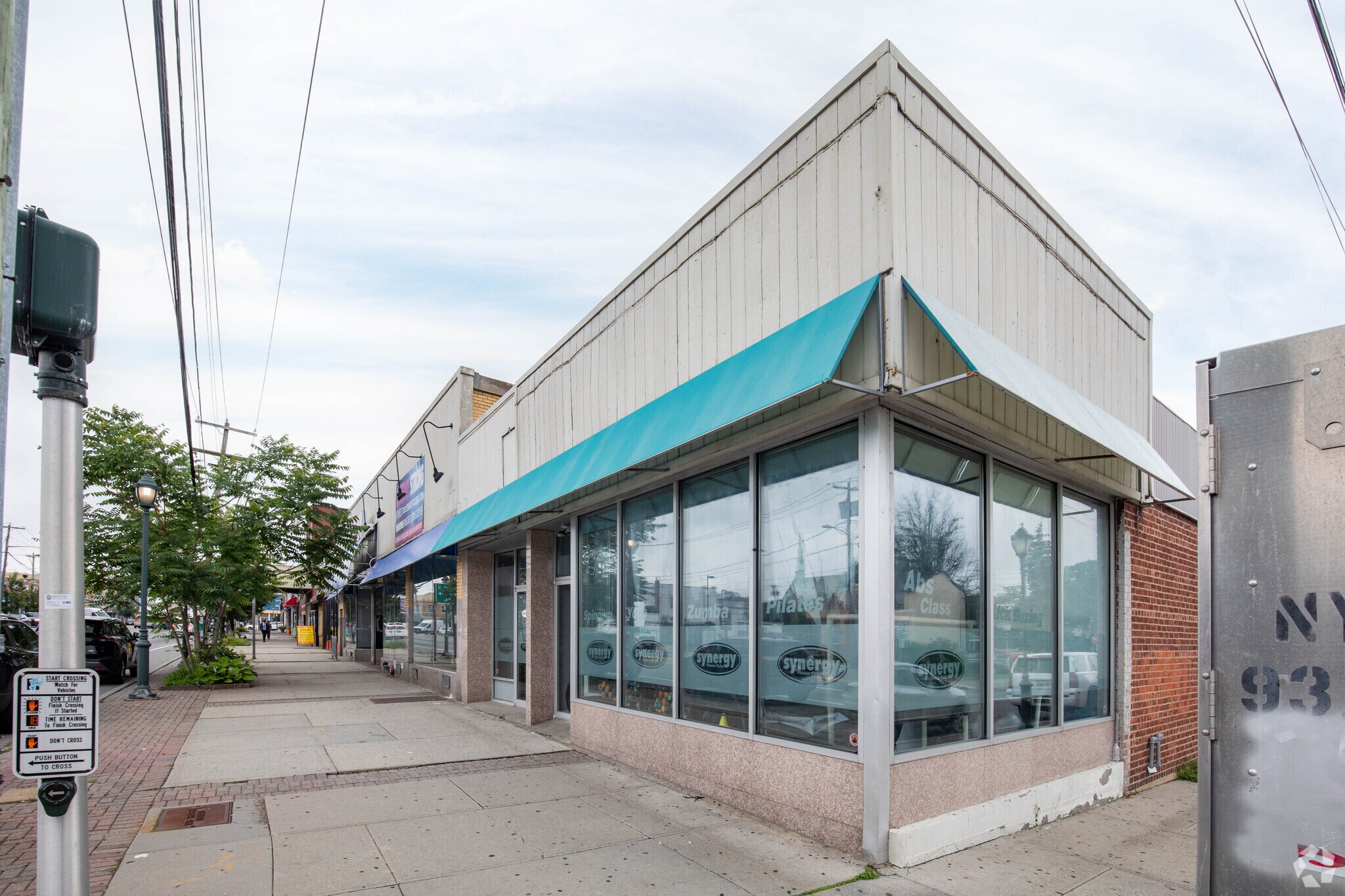 995 Hempstead Tpke, Franklin Square, NY for lease Primary Photo- Image 1 of 6
