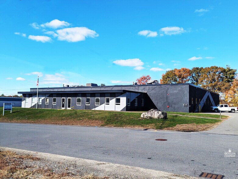5 Flagstone Dr, Hudson, NH 03051 Industrial for Lease