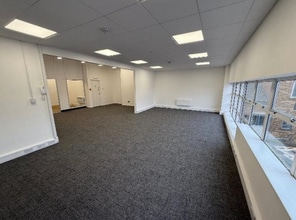 8 David Rd, Slough for lease Interior Photo- Image 2 of 4