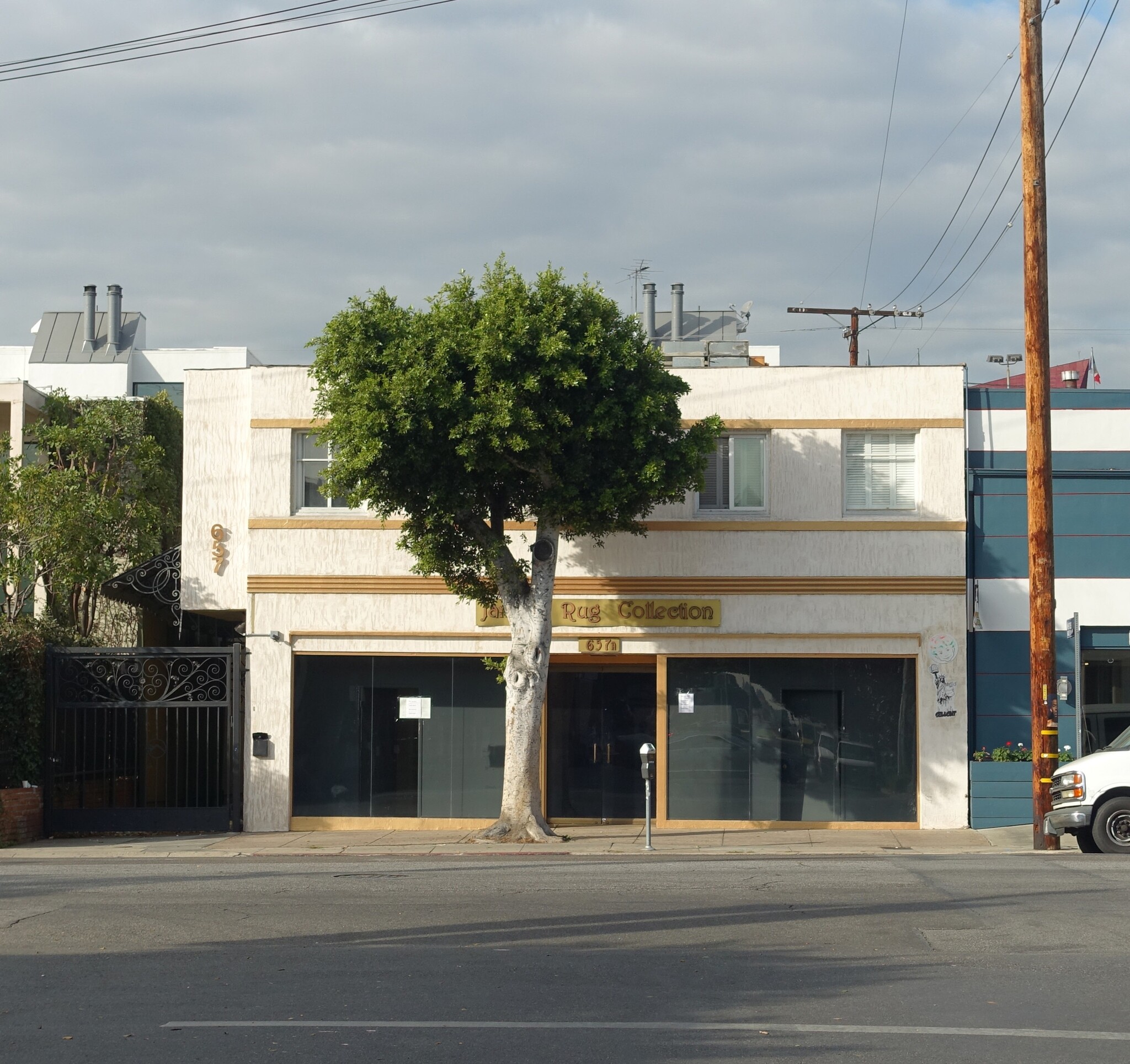 657 N La Cienega Blvd, Los Angeles, CA for lease Building Photo- Image 1 of 4