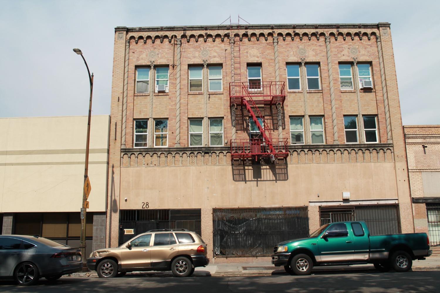 28 S American St, Stockton, CA for sale Primary Photo- Image 1 of 30