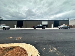 4875 Warehouse Way, Cumming, GA for lease Interior Photo- Image 2 of 13