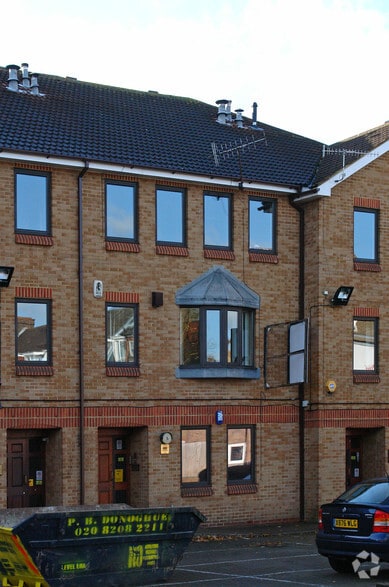 58 Station Rd, Harrow for lease - Building Photo - Image 2 of 11