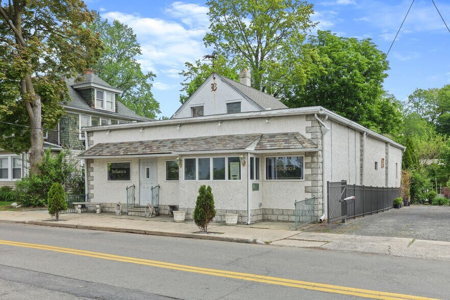 352 Midland Ave, Rye, NY for sale - Building Photo - Image 1 of 1