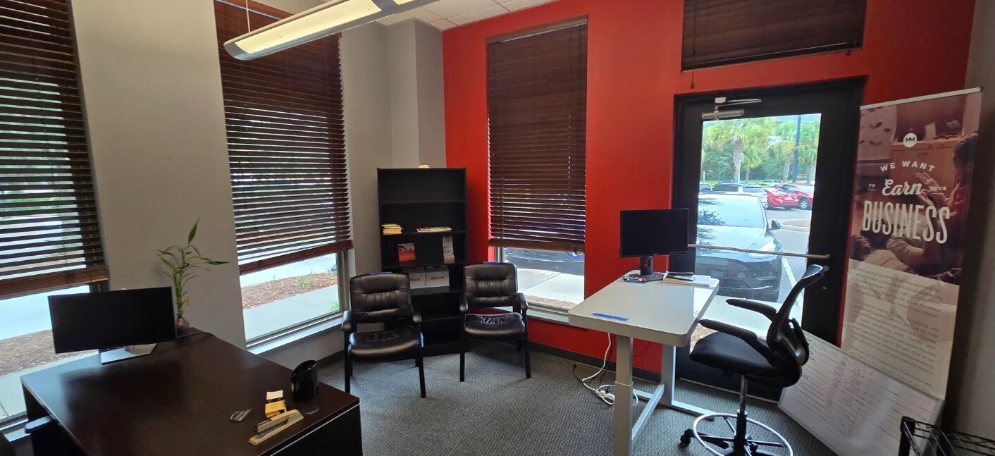 126 Seven Farms Dr, Daniel Island, SC 29492 - Unit 170 - - Interior Photo - Image 1 of 7