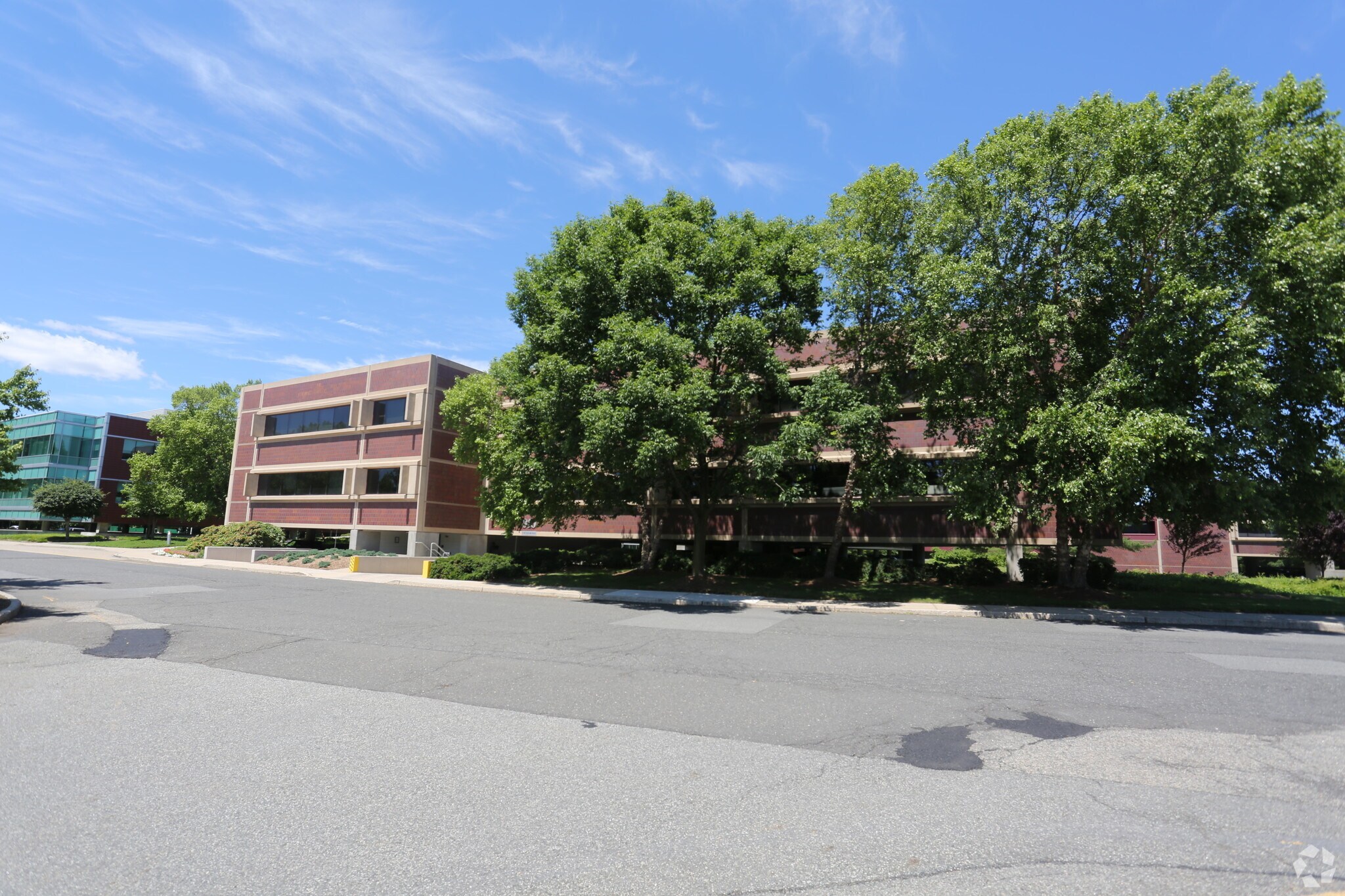 910 Sylvan Ave, Englewood Cliffs, NJ 07632 Office for Lease