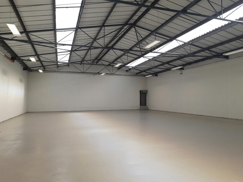 Lanrick Rd, London for lease - Building Photo - Image 3 of 10