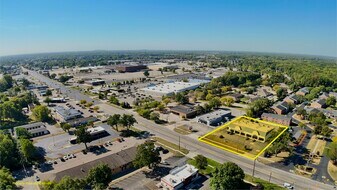 8017-8067 N Wayne Rd, Westland MI - Storefront Property