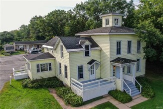 More details for 38 Walton St, Alexandria Bay, NY - Multifamily for Sale