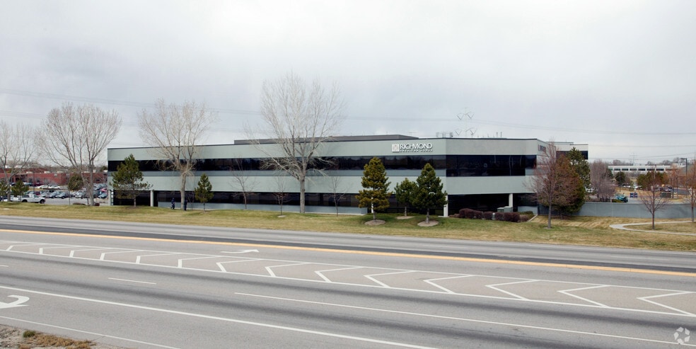 849 W LeVoy Dr, Salt Lake City, UT for sale - Building Photo - Image 2 of 20