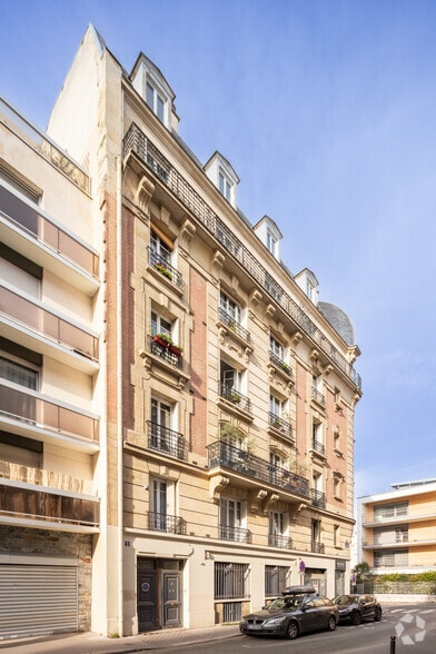 151 Rue Blomet, Paris for lease - Building Photo - Image 2 of 2