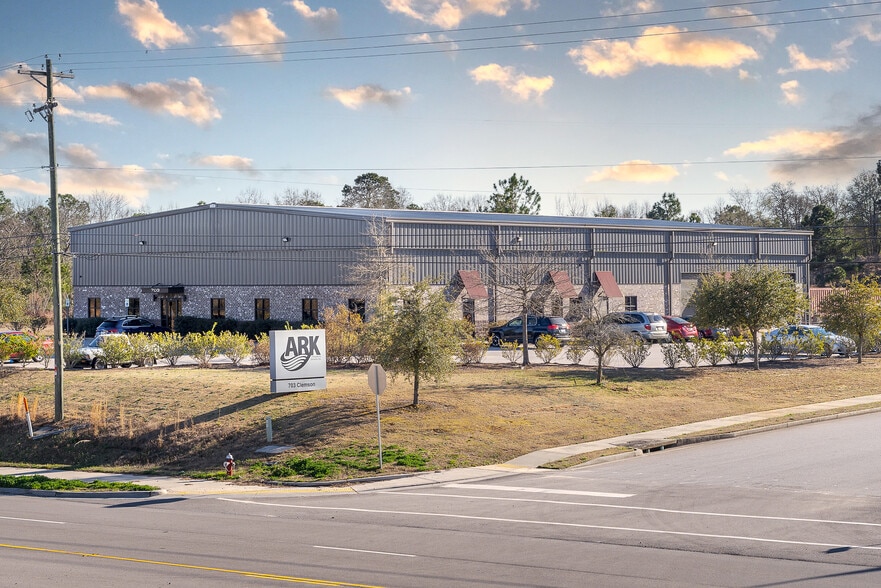 703 Clemson Rd, Columbia, SC for sale - Building Photo - Image 1 of 1