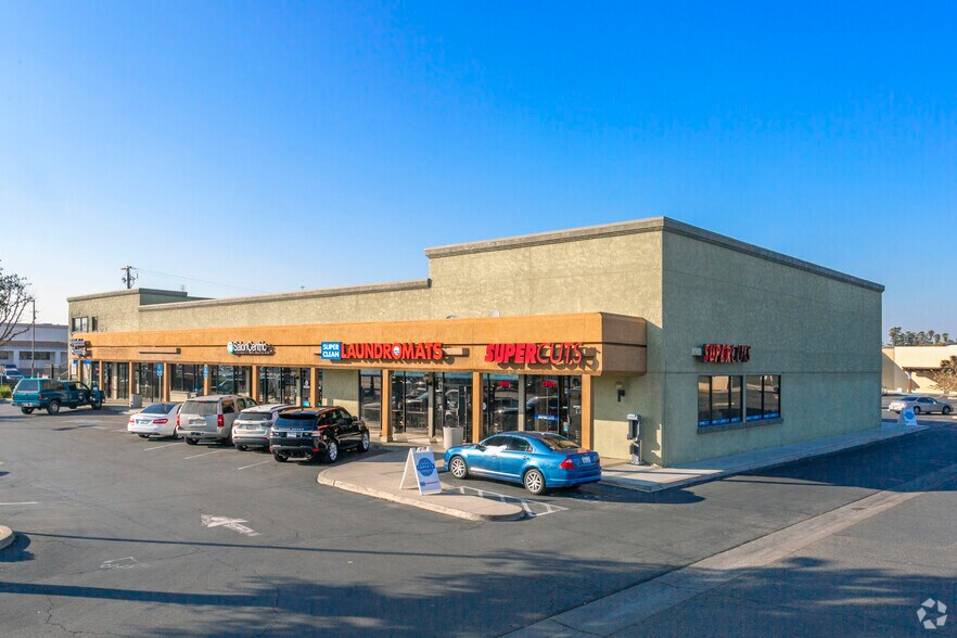 147159 W Shaw Ave, Clovis, CA 93612 Wild West Village