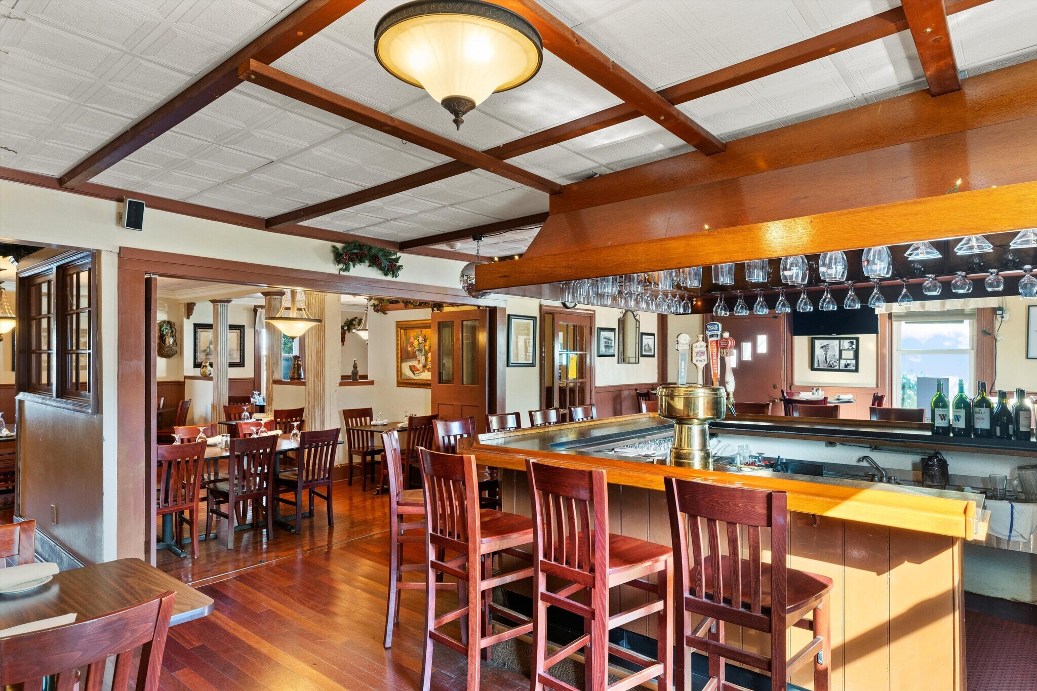 245 Durham Rd, Ottsville, PA 18942 Ottsville Inn Restaurant & Bar w/ Apartments