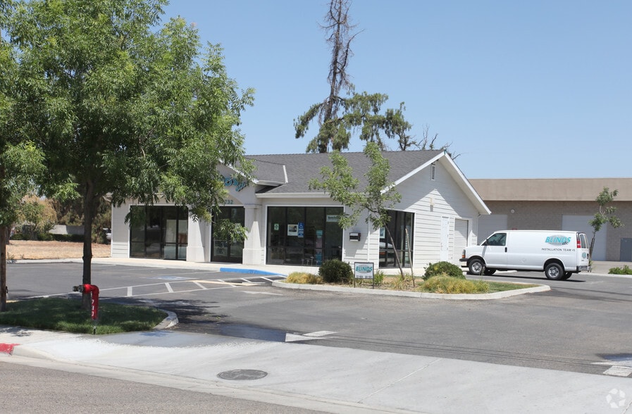 732 Vaughn St, Hanford, CA 93230 Retail for Lease