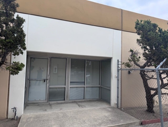 8601-8611 Roland St, Buena Park, CA for lease Building Photo- Image 1 of 9
