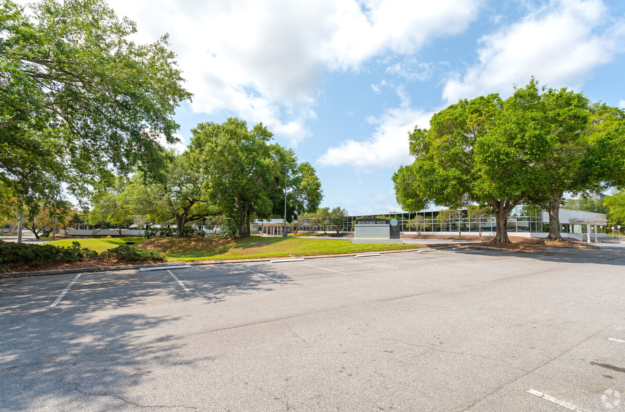 5570 W Idlewild Ave, Tampa, FL for lease Building Photo- Image 1 of 2