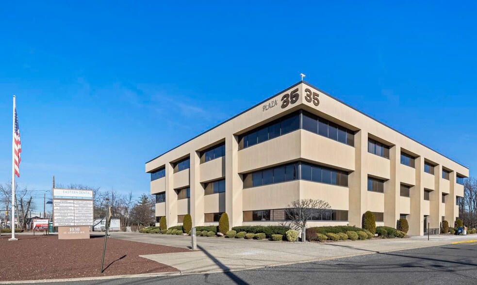 1030 Saint Georges Ave, Avenel, NJ for lease - Building Photo - Image 1 of 16