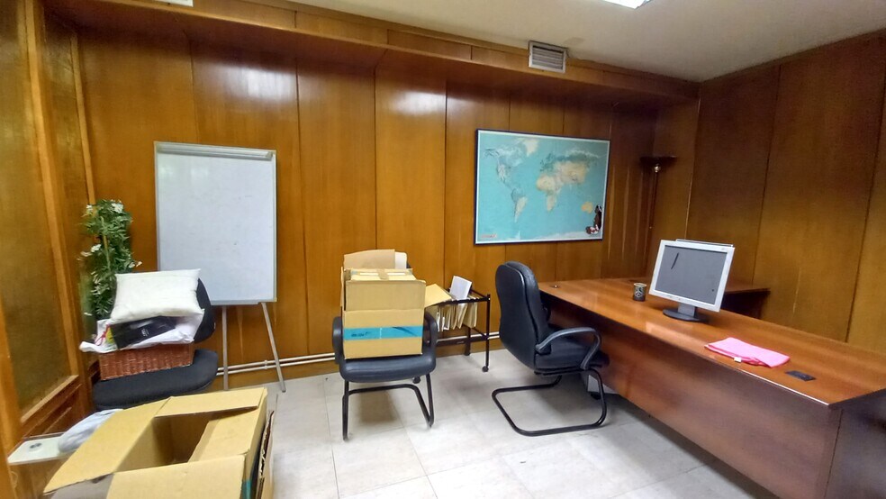 Plaza de San Amaro, 9, Madrid, Madrid for sale - Building Photo - Image 2 of 22