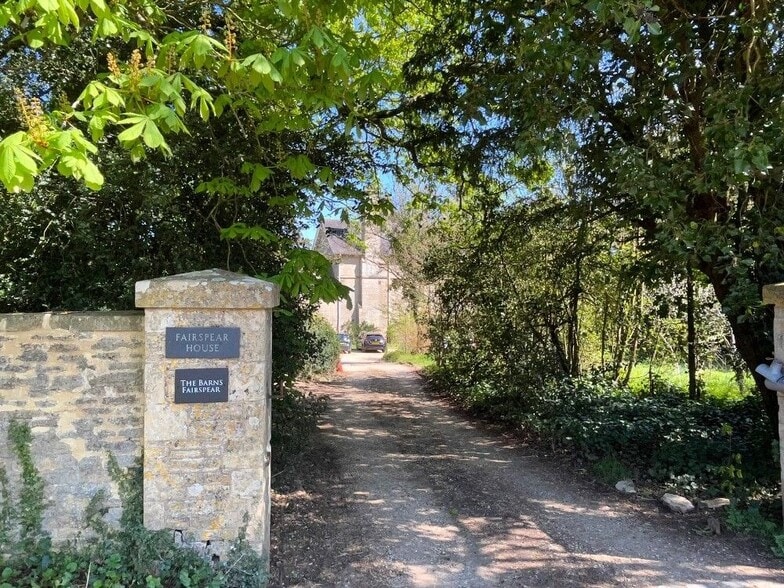The Barns Fairspear House, Leafield for lease - Building Photo - Image 3 of 3