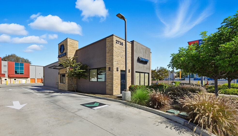 2736 Garnet Ave, San Diego, CA for lease - Building Photo - Image 3 of 7