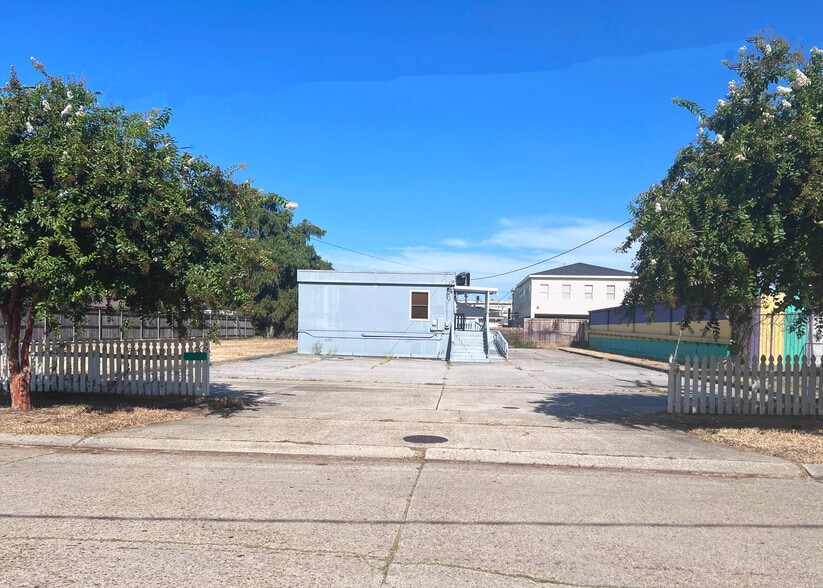 2701 N Hullen St, Metairie, LA for sale - Building Photo - Image 2 of 3