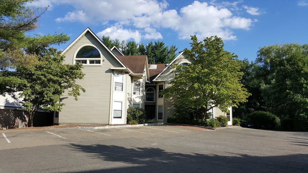 1698 Post Rd E, Westport, CT for sale - Building Photo - Image 1 of 12