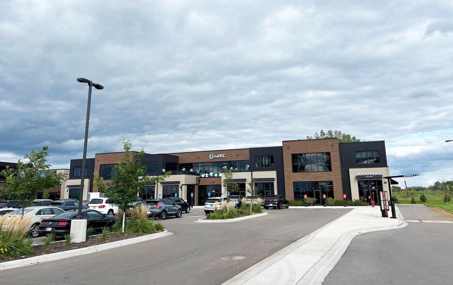 2180 105th N ave, Blaine, MN for sale - Building Photo - Image 1 of 3