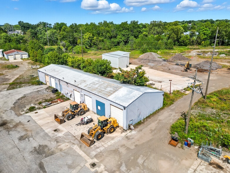 200 Stewart Way, Sharon, PA for sale - Primary Photo - Image 1 of 2