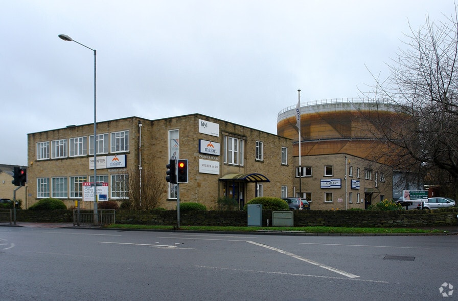 Bradford Rd, Cleckheaton for sale - Primary Photo - Image 1 of 1