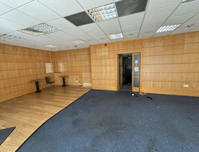 54 Campo Ln, Sheffield for lease Interior Photo- Image 1 of 3