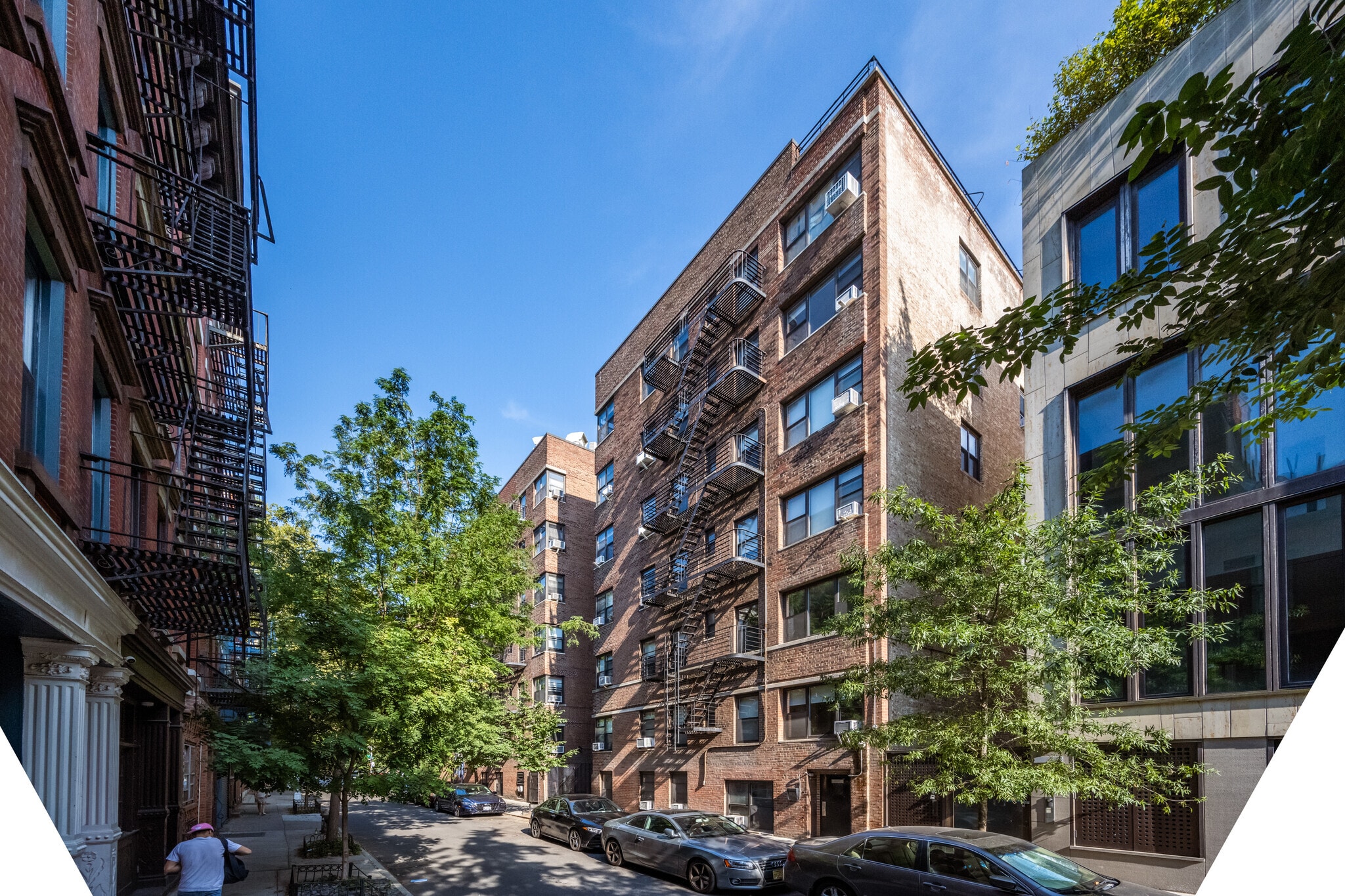 10 Downing St, New York, NY for sale Primary Photo- Image 1 of 1