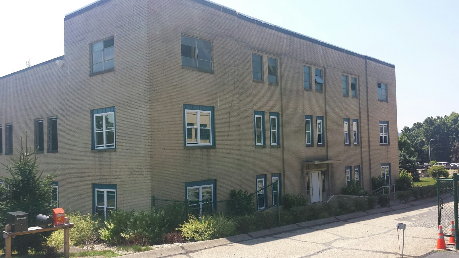 600 Freeport Rd, New Kensington, PA 15068