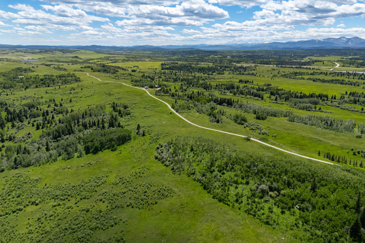 Scott Lake Ranch Rural, Rocky View No 44, AB for sale - Primary Photo - Image 1 of 4