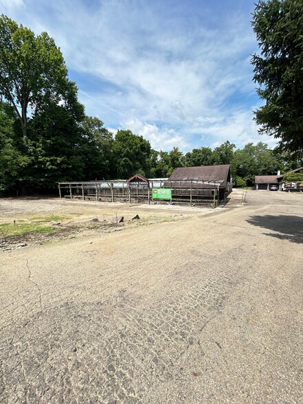 1810 Columbus Rd, Granville, OH for lease - Building Photo - Image 3 of 15