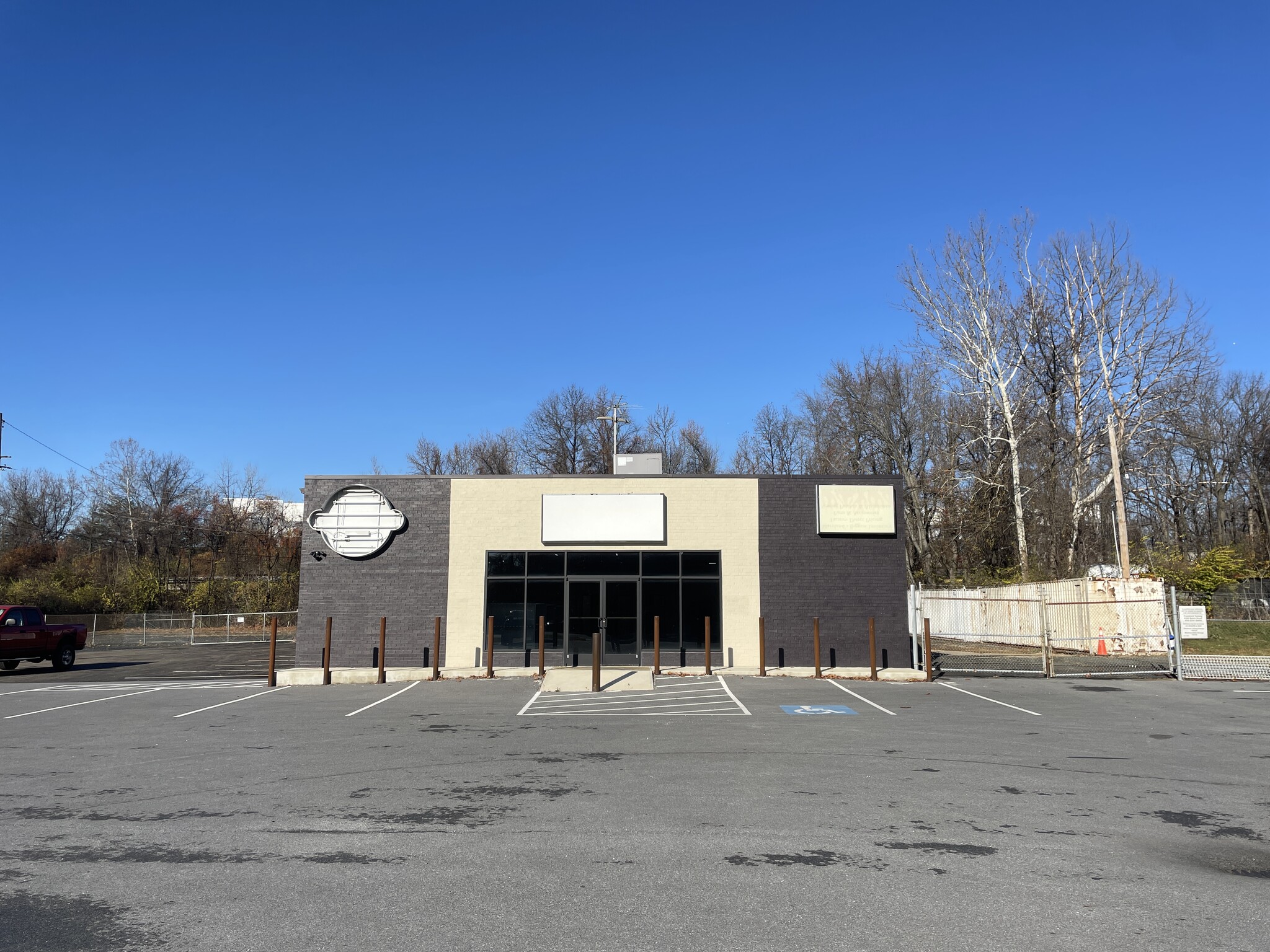 9026 Pulaski Hwy, Middle River, MD for lease Primary Photo- Image 1 of 15