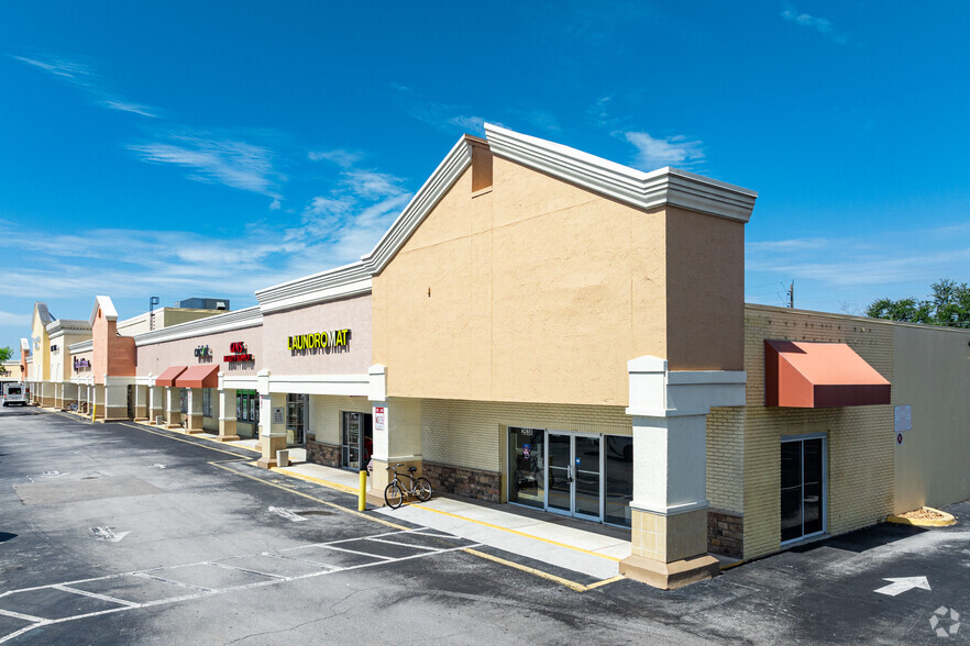 2620-2896 Tamiami Trl, Naples, FL for lease - Building Photo - Image 1 of 13