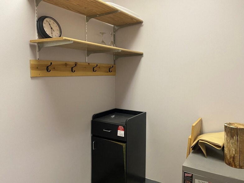 4515-4531 E 26th St, Sioux Falls, SD for lease - Interior Photo - Image 3 of 14